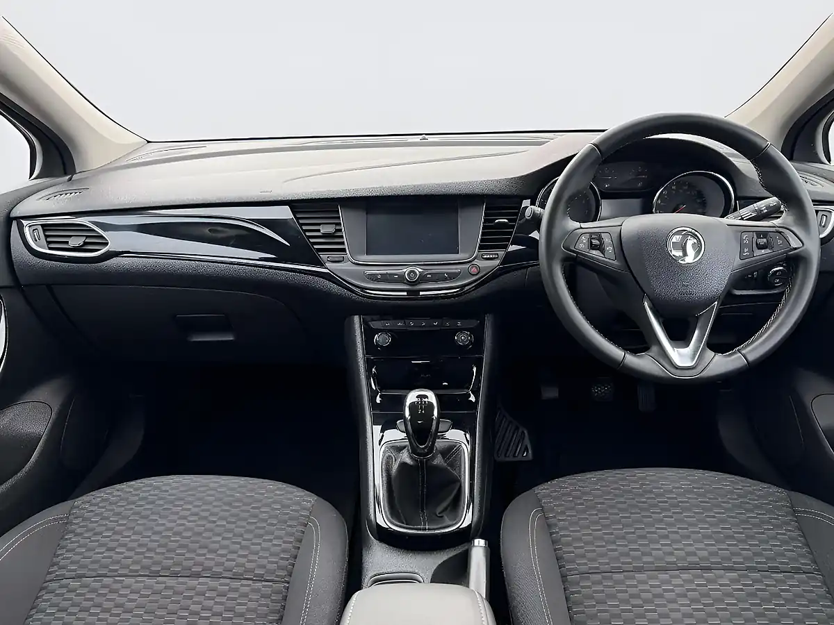 Used 2018 Vauxhall Astra Sri Grey - Interior and Exterior details 12