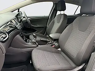Used 2018 Vauxhall Astra Sri Grey - Interior and Exterior details 13