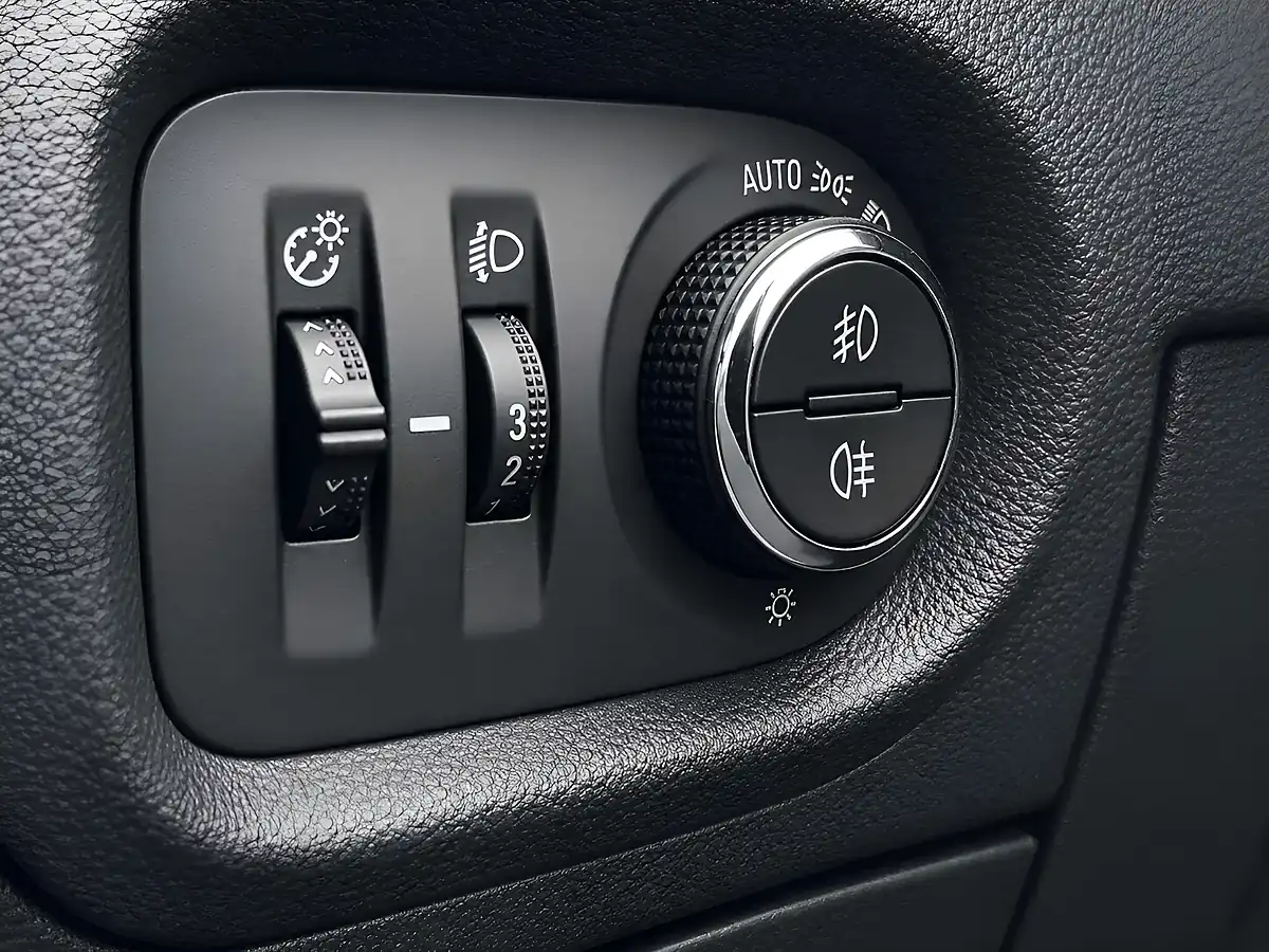 Used 2018 Vauxhall Astra Sri Grey - Interior and Exterior details 19