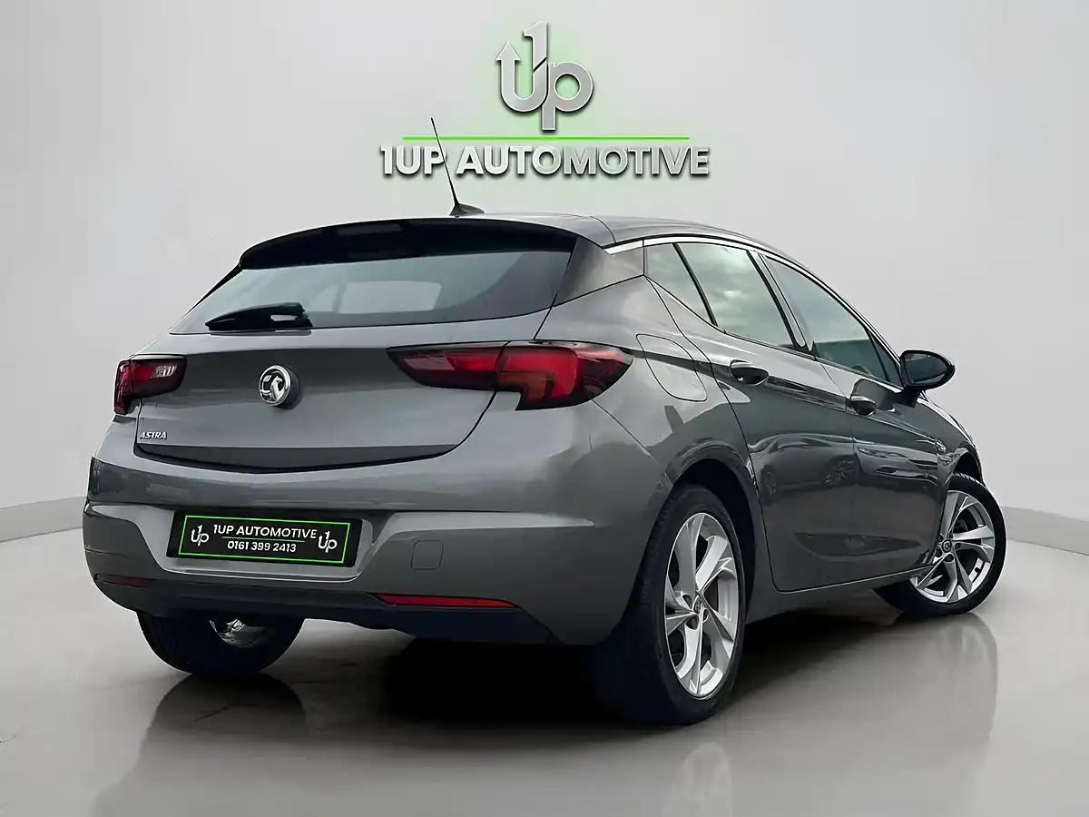 Used 2018 Vauxhall Astra Sri Grey - Interior and Exterior details 9