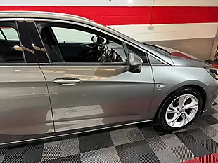 Used 2018 Vauxhall Astra Sri Grey - Interior and Exterior details 10