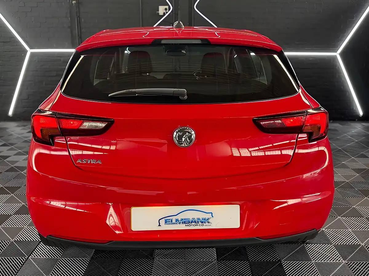 Used 2018 Vauxhall Astra Sri Lava Red - Interior and Exterior details 12