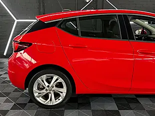 Used 2018 Vauxhall Astra Sri Lava Red - Interior and Exterior details 16