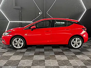 Used 2018 Vauxhall Astra Sri Lava Red - Interior and Exterior details 9