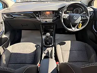 Used 2018 Vauxhall Astra Sri Nav Black - Interior and Exterior details 13