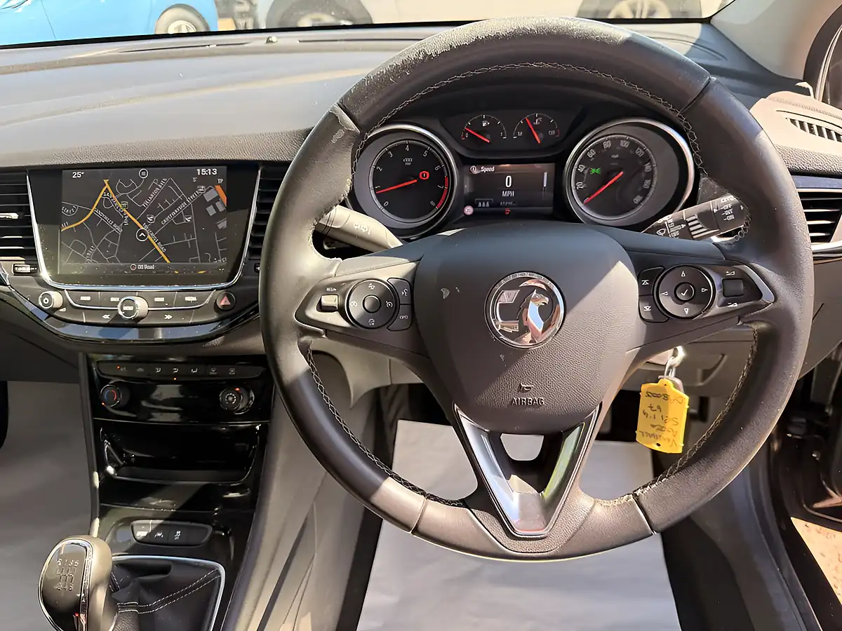 Used 2018 Vauxhall Astra Sri Nav Black - Interior and Exterior details 19