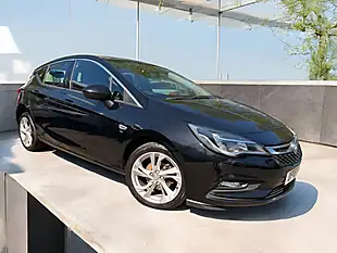 Used 2018 Vauxhall Astra Sri Nav Black - Interior and Exterior details 2