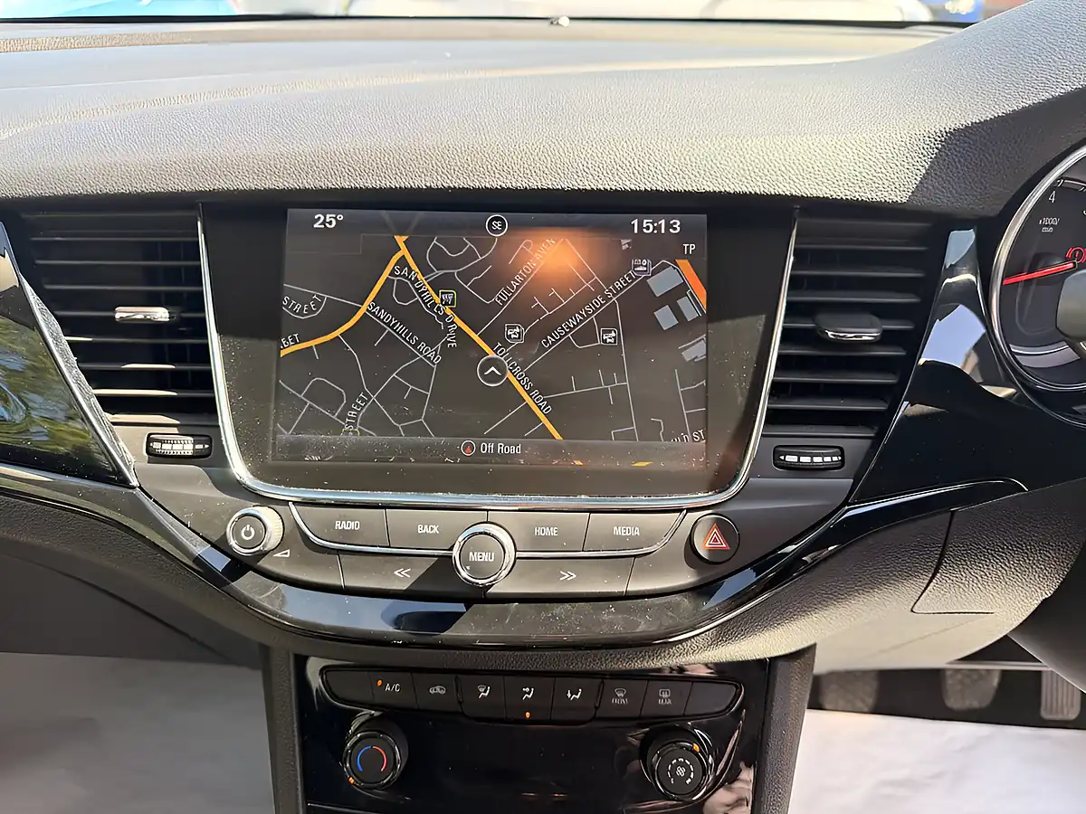 Used 2018 Vauxhall Astra Sri Nav Black - Interior and Exterior details 20