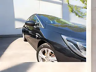Used 2018 Vauxhall Astra Sri Nav Black - Interior and Exterior details 5