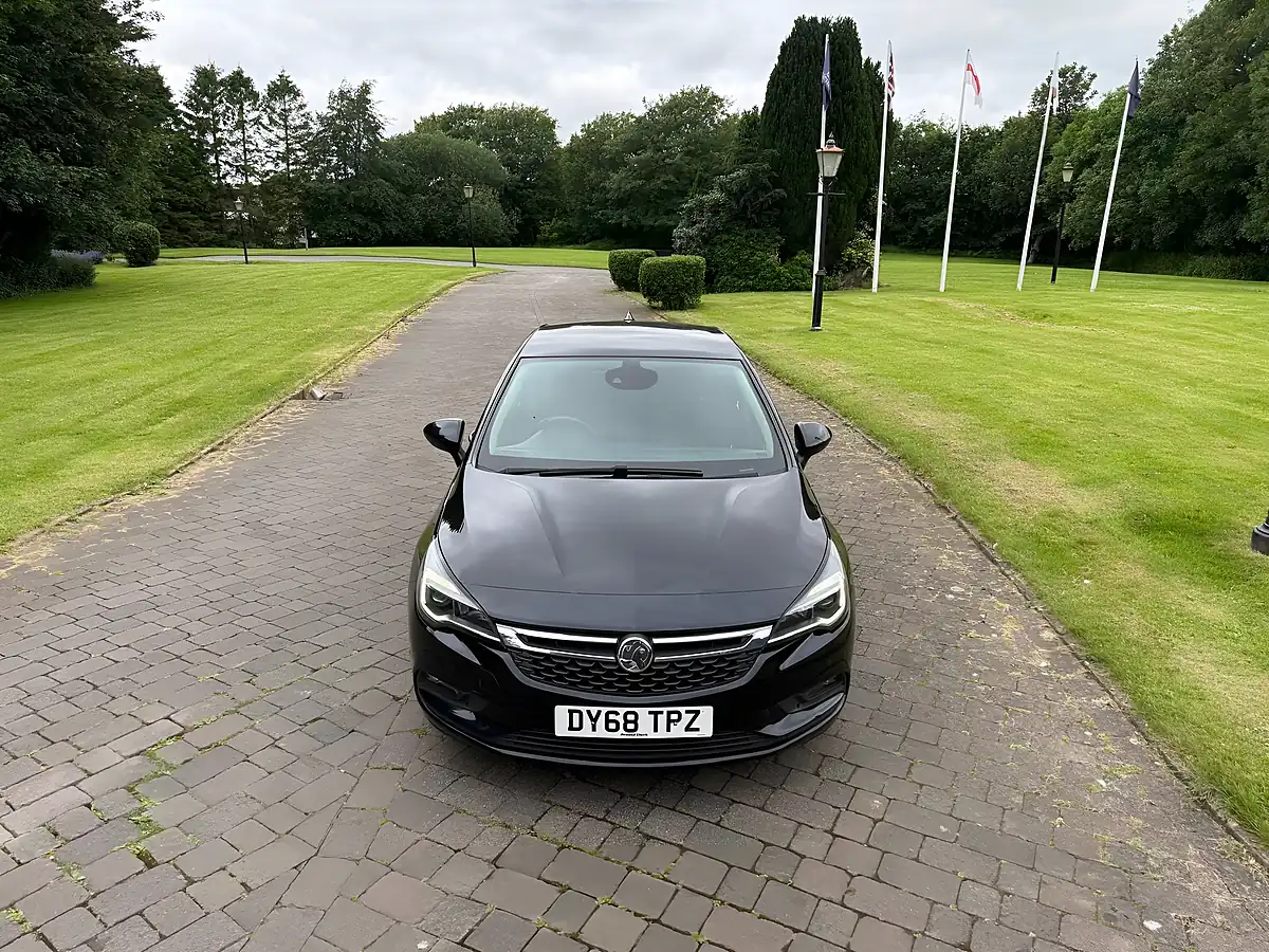 Used 2018 Vauxhall Astra Sri Nav Blue - Interior and Exterior details 10