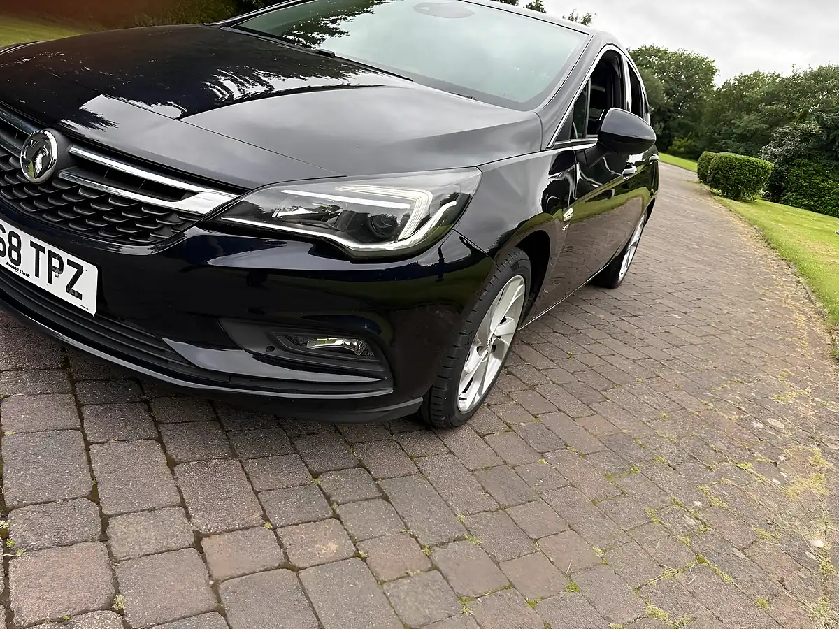 Used 2018 Vauxhall Astra Sri Nav Blue - Interior and Exterior details 11