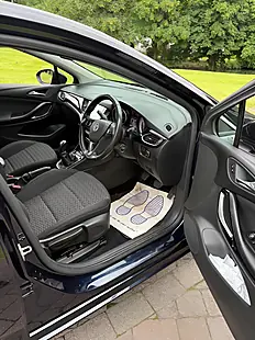 Used 2018 Vauxhall Astra Sri Nav Blue - Interior and Exterior details 14