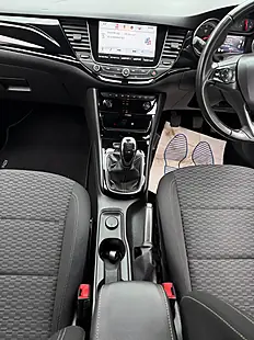 Used 2018 Vauxhall Astra Sri Nav Blue - Interior and Exterior details 17