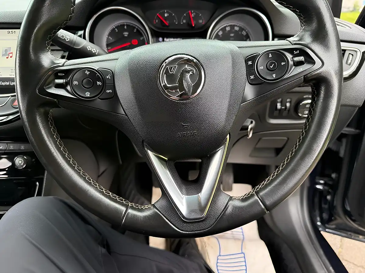 Used 2018 Vauxhall Astra Sri Nav Blue - Interior and Exterior details 18