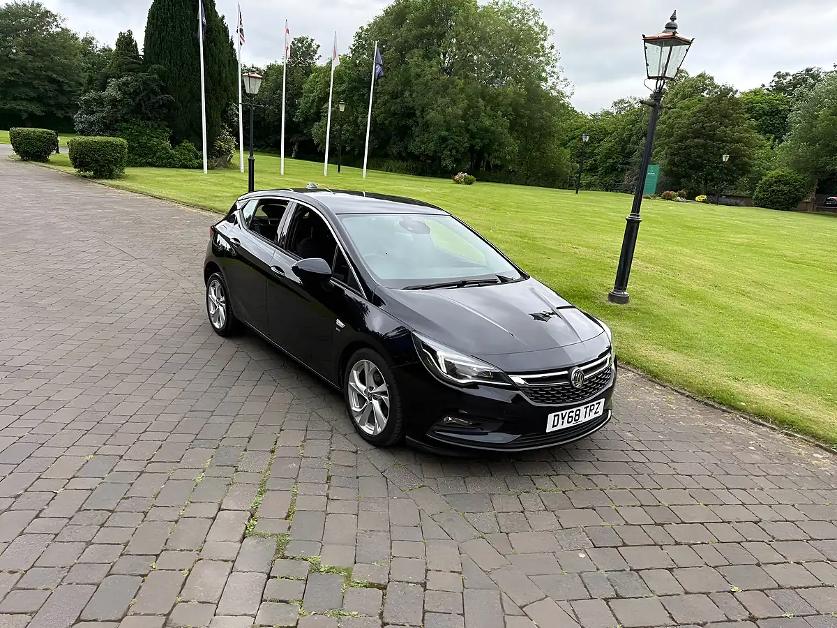 Used 2018 Vauxhall Astra Sri Nav Blue - Interior and Exterior details 2