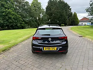 Used 2018 Vauxhall Astra Sri Nav Blue - Interior and Exterior details 5