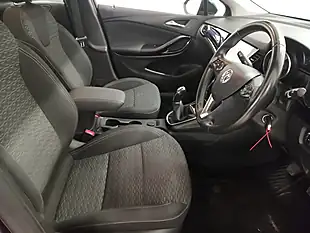 Used 2018 Vauxhall Astra Sri Nav Dark Moon Blue - Interior and Exterior details 14