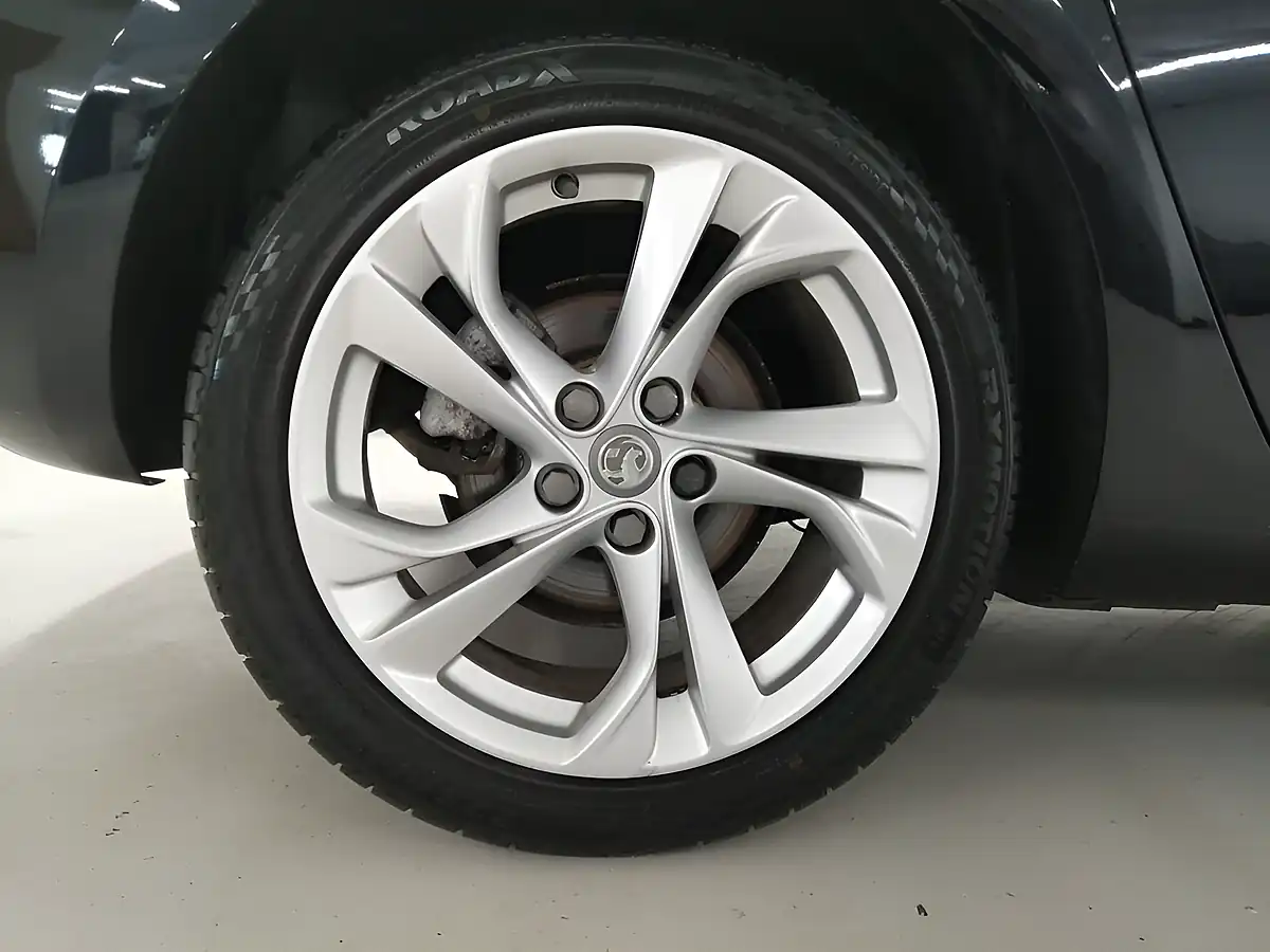 Used 2018 Vauxhall Astra Sri Nav Dark Moon Blue - Interior and Exterior details 15