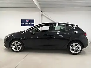 Used 2018 Vauxhall Astra Sri Nav Dark Moon Blue - Interior and Exterior details 6