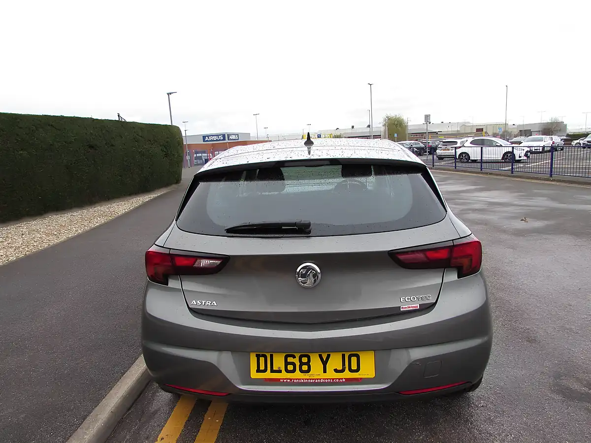 Used 2018 Vauxhall Astra Sri Nav Grey - Interior and Exterior details 6