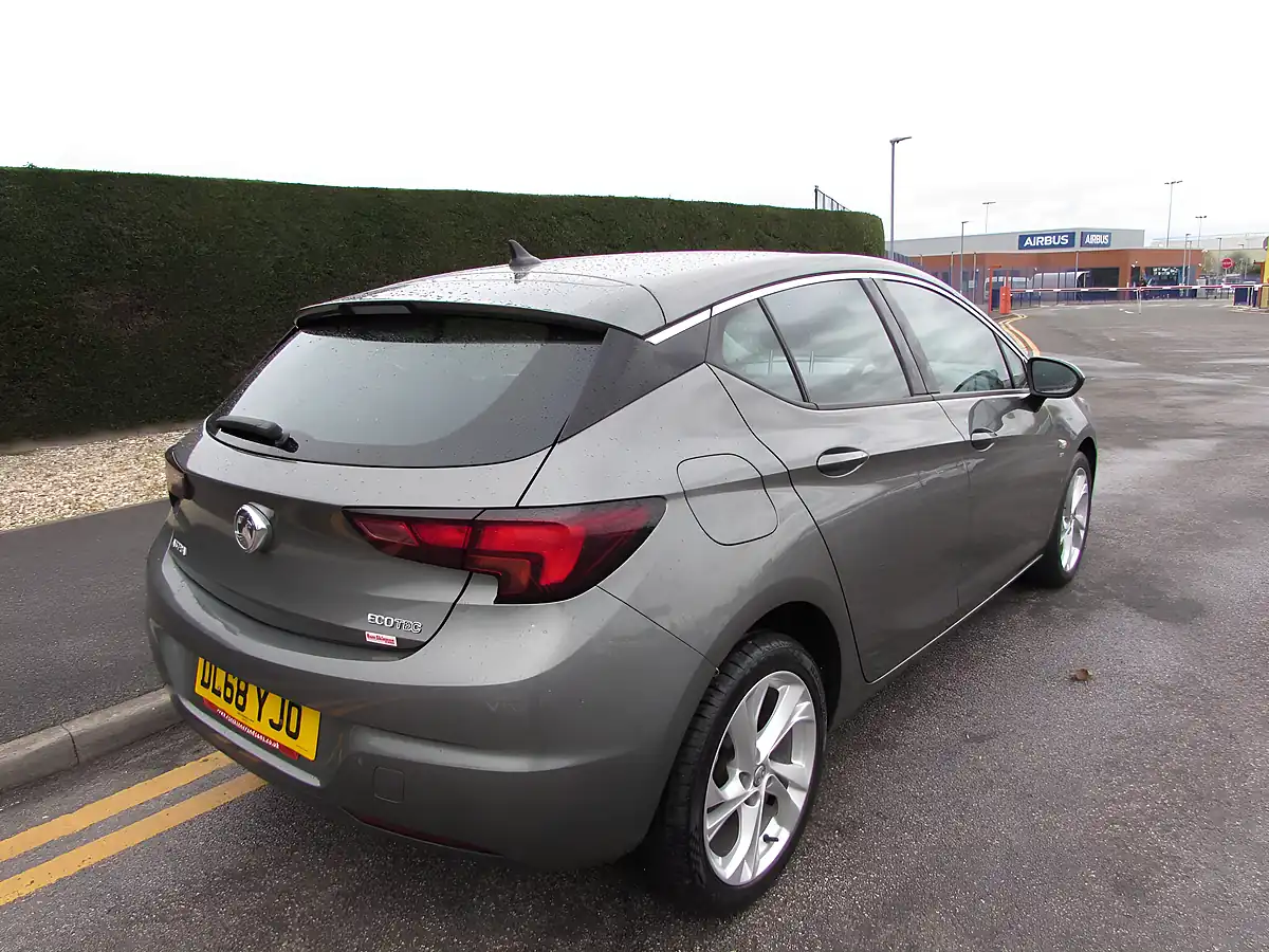 Used 2018 Vauxhall Astra Sri Nav Grey - Interior and Exterior details 7