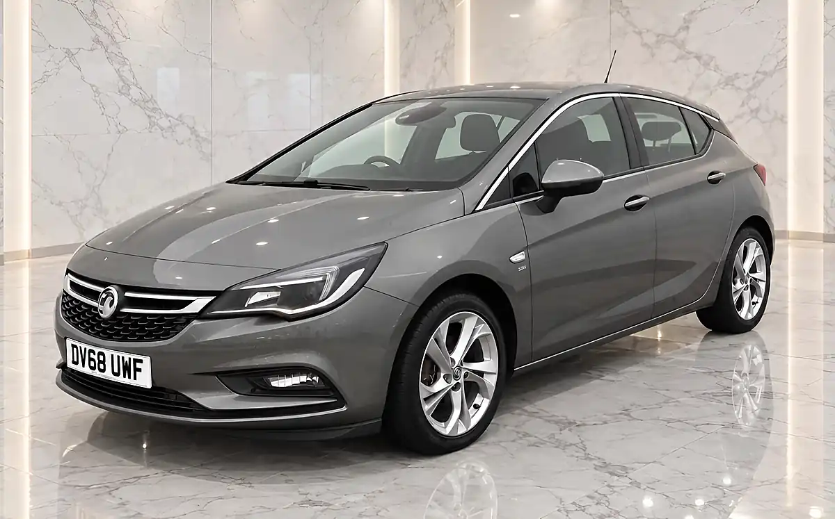 Used 2018 Vauxhall Astra Sri Nav Grey - Interior and Exterior details 3