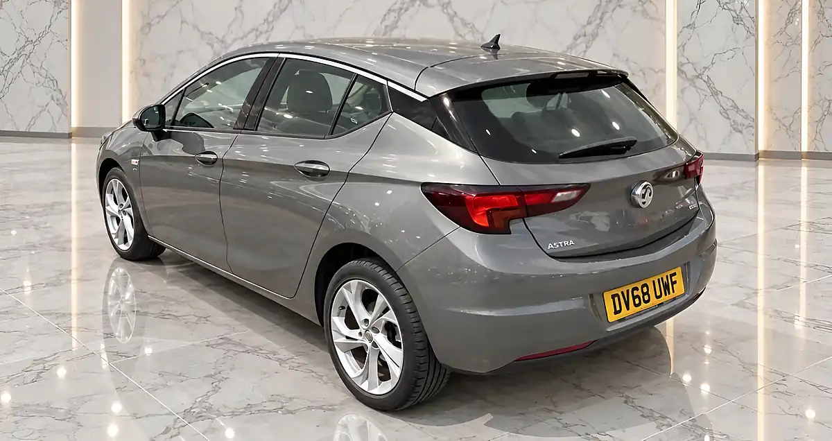 Used 2018 Vauxhall Astra Sri Nav Grey - Interior and Exterior details 5
