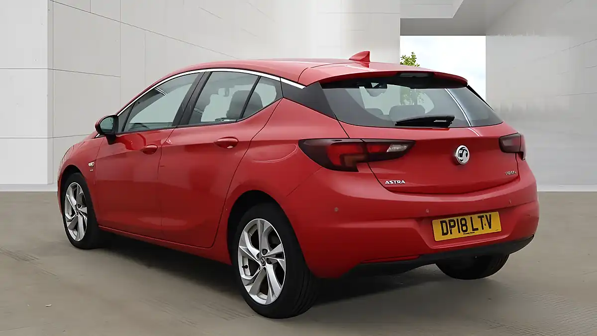 Used 2018 Vauxhall Astra Sri Nav Red - Interior and Exterior details 3