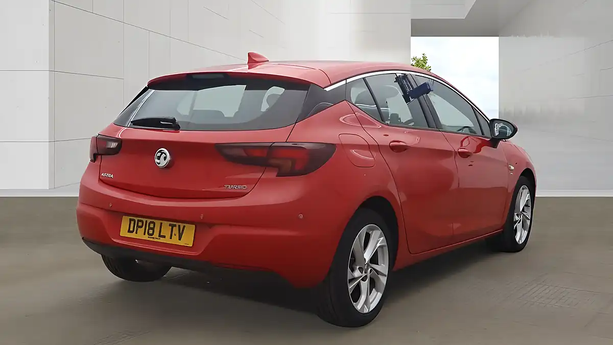 Used 2018 Vauxhall Astra Sri Nav Red - Interior and Exterior details 4