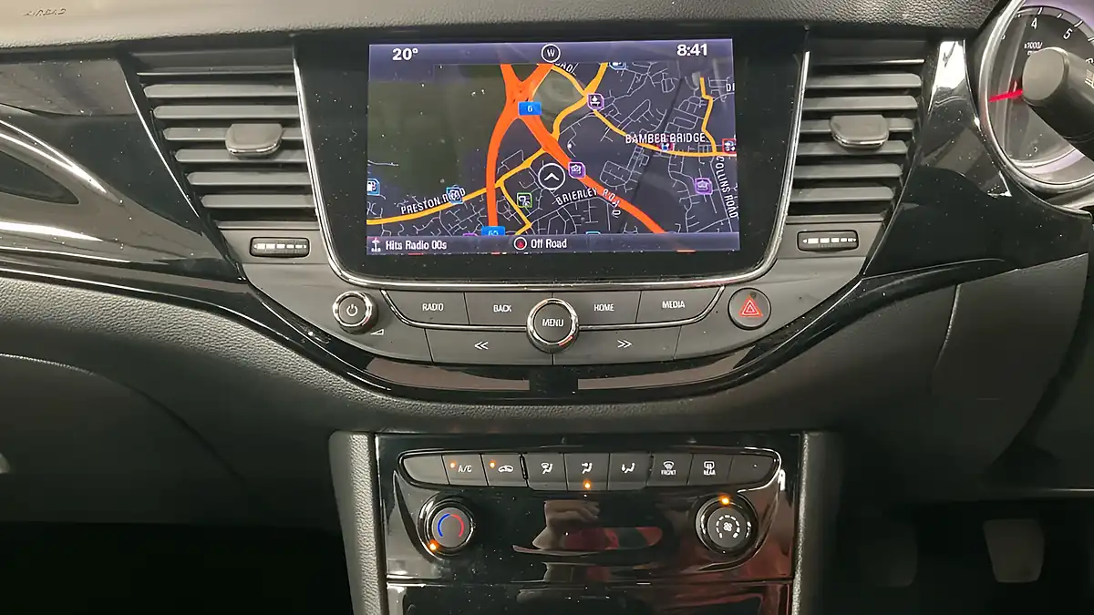 Used 2018 Vauxhall Astra Sri Nav Red - Interior and Exterior details 7
