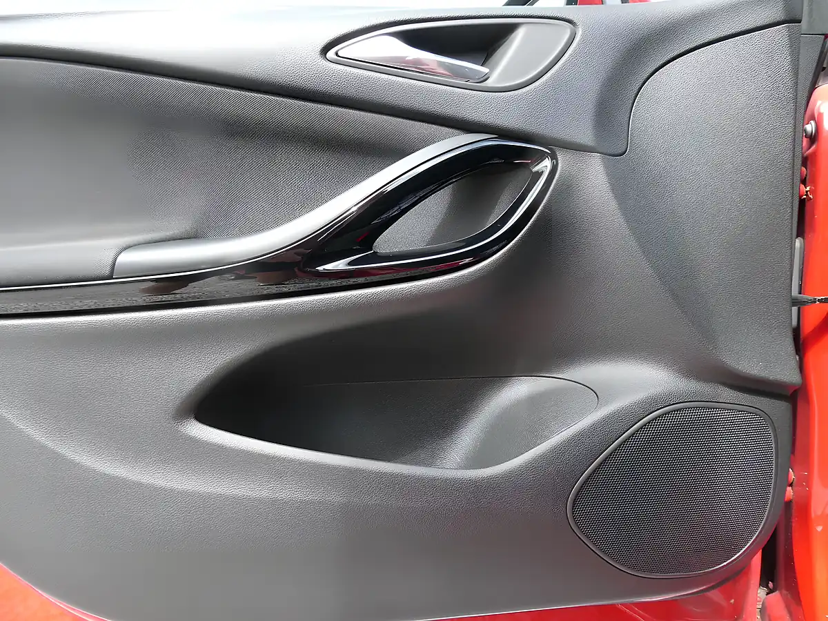Used 2018 Vauxhall Astra Sri Nav Red - Interior and Exterior details 17