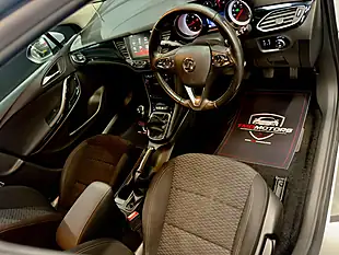 Used 2018 Vauxhall Astra Sri Nav Silver - Interior and Exterior details 13