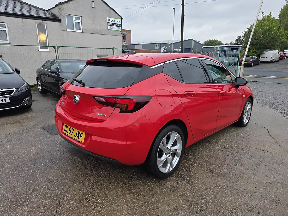 Used 2018 Vauxhall Astra Sri Red - Interior and Exterior details 6