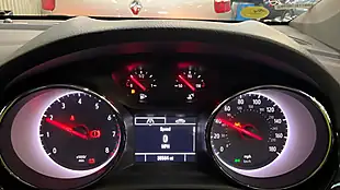 Used 2018 Vauxhall Astra Sri Red - Interior and Exterior details 8