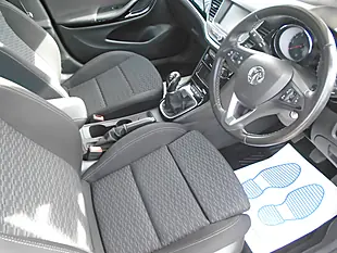 Used 2018 Vauxhall Astra Sri Sports Tourer Red - Interior and Exterior details 11