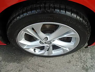 Used 2018 Vauxhall Astra Sri Sports Tourer Red - Interior and Exterior details 6
