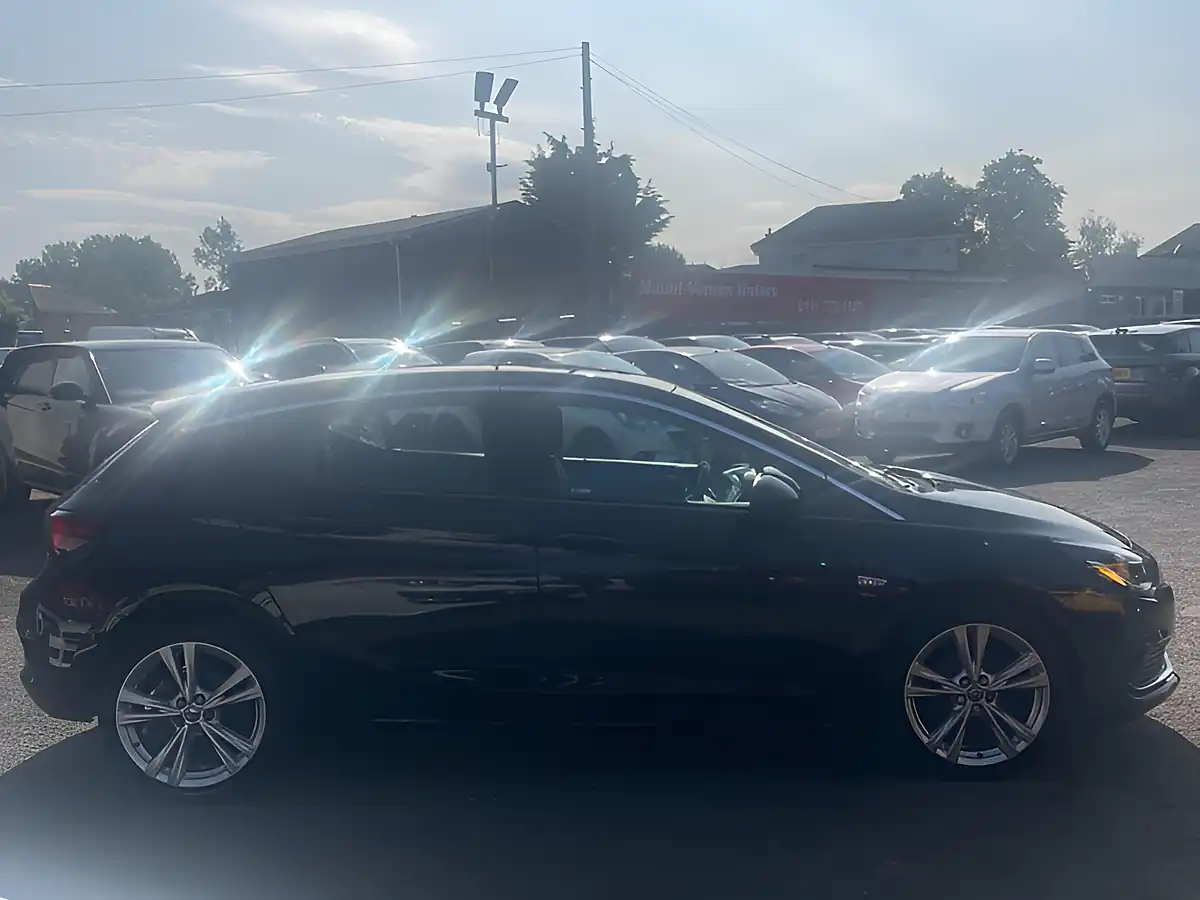 Used 2018 Vauxhall Astra Sri Vx Line Blue - Interior and Exterior details 10