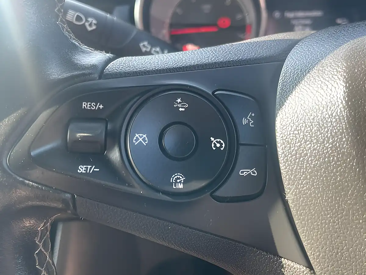 Used 2018 Vauxhall Astra Sri Vx Line Blue - Interior and Exterior details 20