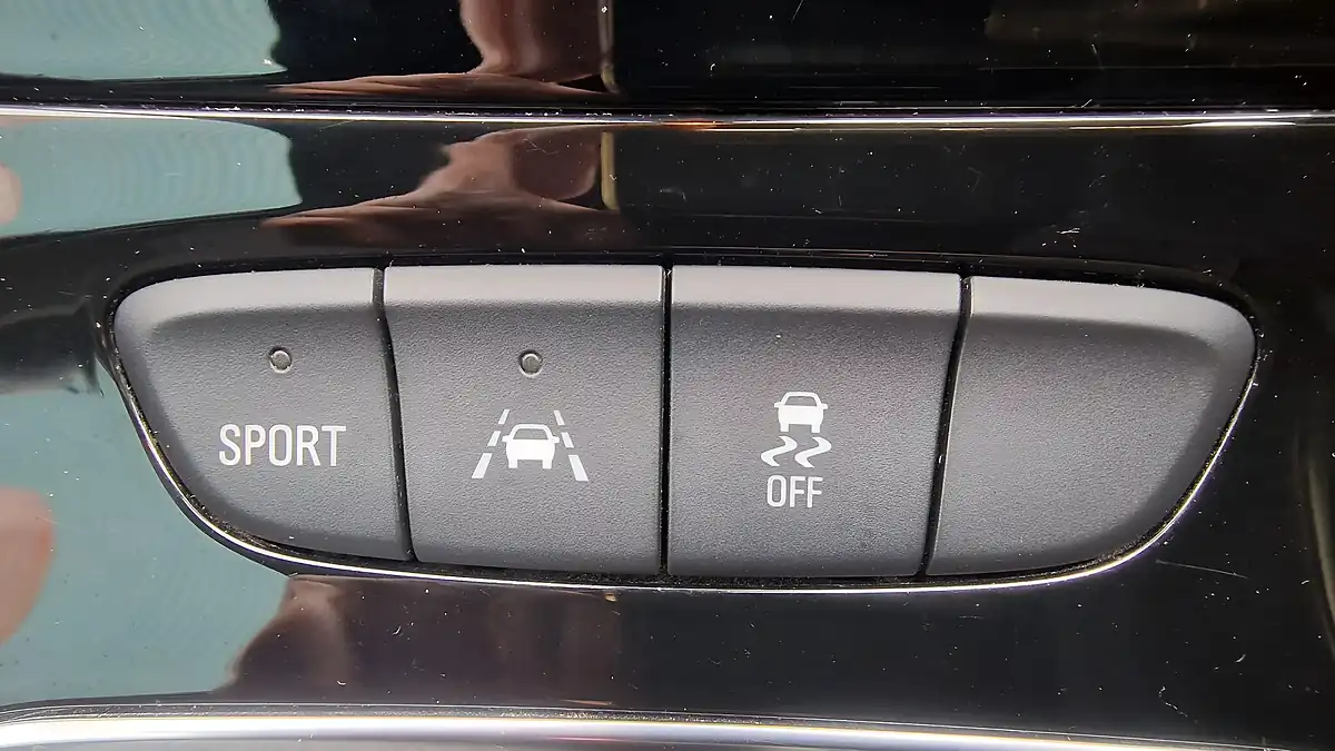 Used 2018 Vauxhall Astra Sri Vx Line Nav Grey - Interior and Exterior details 10
