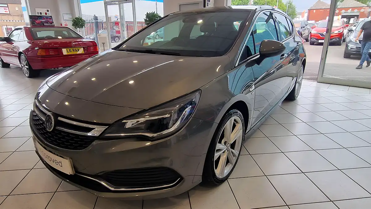 Used 2018 Vauxhall Astra Sri Vx Line Nav Grey - Interior and Exterior details 3