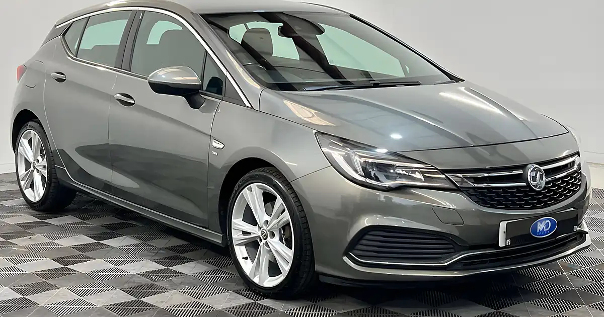 Used 2018 Vauxhall Astra Sri Vx-Line Nav Grey - Front View