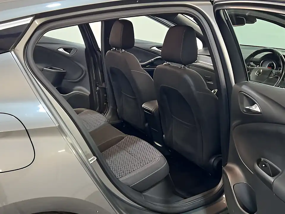 Used 2018 Vauxhall Astra Sri Vx-Line Nav Grey - Interior and Exterior details 15