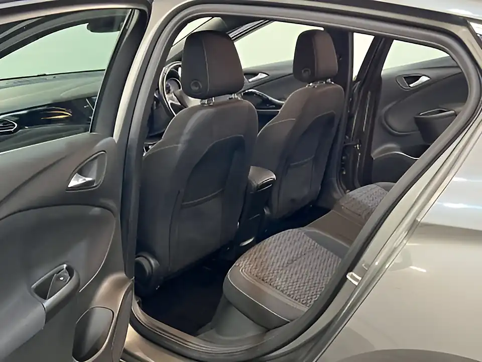 Used 2018 Vauxhall Astra Sri Vx-Line Nav Grey - Interior and Exterior details 18