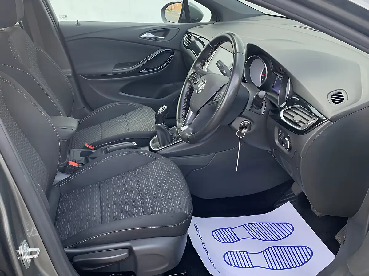 Used 2018 Vauxhall Astra Sri Vx-Line Nav Grey - Interior and Exterior details 5