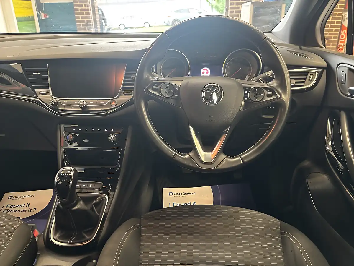 Used 2018 Vauxhall Astra Sri Vx Line Nav Red - Interior and Exterior details 14