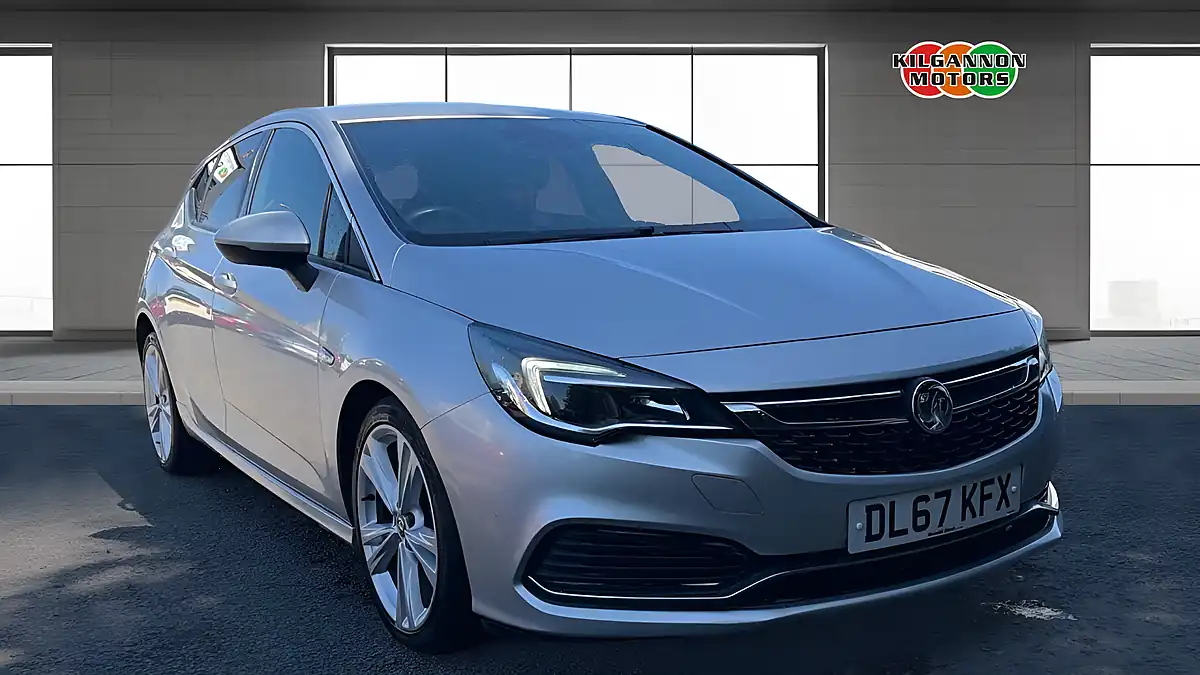 Used 2018 Vauxhall Astra Sri Vx Line Silver - Front View