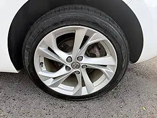 Used 2018 Vauxhall Astra Sri White - Interior and Exterior details 11