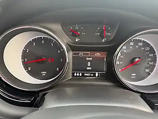 Used 2018 Vauxhall Astra Sri White - Interior and Exterior details 16