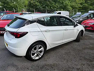 Used 2018 Vauxhall Astra Sri White - Interior and Exterior details 6