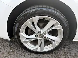 Used 2018 Vauxhall Astra Sri White - Interior and Exterior details 9